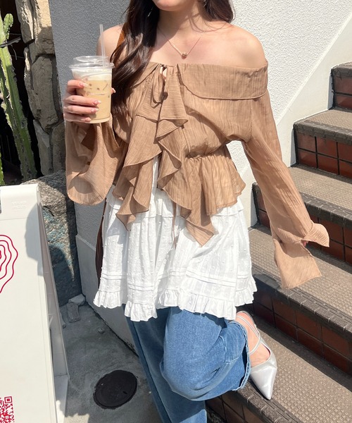 continuer de NICE CLAUP（コンティニューデナイスクラップ）の「【@_chipi2xセレクト】楊柳シアーラッフルブラウス（シャツ/ブラウス・レディース・キャメル/ピンク/オフホワイト/サックスブルー・FREE）」の8枚目の写真