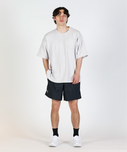 UNDER ARMOUR(アンダーアーマー)の「UAパイル ショートスリーブ Tシャツ(ライフスタイル/メンズ)(Tシャツ/カットソー・メンズ・ベージュ・XL/S/L/2XL/M)」の4枚目の写真
