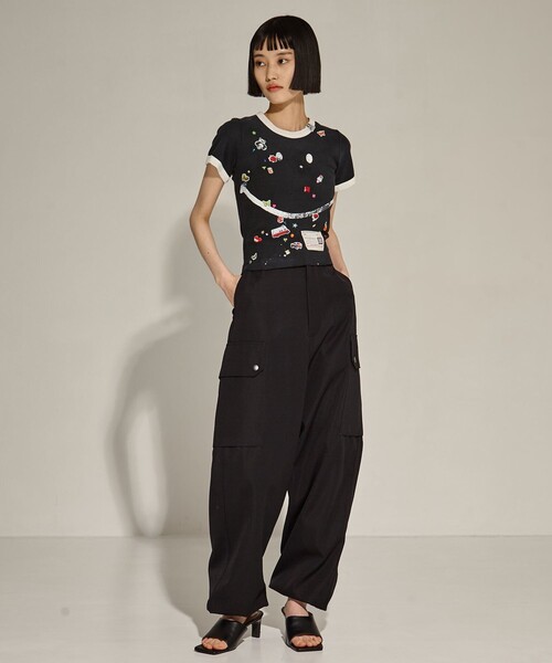 Maison MIHARA YASUHIRO(メゾンミハラヤスヒロ)の「【MIHARA YASUHIRO/ミハラヤスヒロ】SMILY FACE PRINTED STICKER MINI TEE/スマイリーファイスプリンテッドミニTシャツ(Tシャツ/カットソー・レディース・ホワイト/ブラック・36)」の4枚目の写真