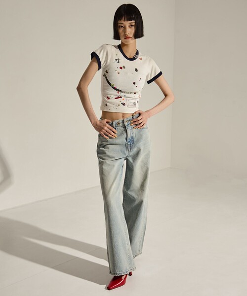 Maison MIHARA YASUHIRO(メゾンミハラヤスヒロ)の「【MIHARA YASUHIRO/ミハラヤスヒロ】SMILY FACE PRINTED STICKER MINI TEE/スマイリーファイスプリンテッドミニTシャツ(Tシャツ/カットソー・レディース・ホワイト/ブラック・36)」の8枚目の写真