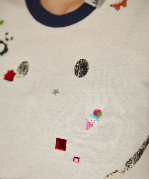 Maison MIHARA YASUHIRO(メゾンミハラヤスヒロ)の「【MIHARA YASUHIRO/ミハラヤスヒロ】SMILY FACE PRINTED STICKER MINI TEE/スマイリーファイスプリンテッドミニTシャツ(Tシャツ/カットソー・レディース・ホワイト/ブラック・36)」の17枚目の写真