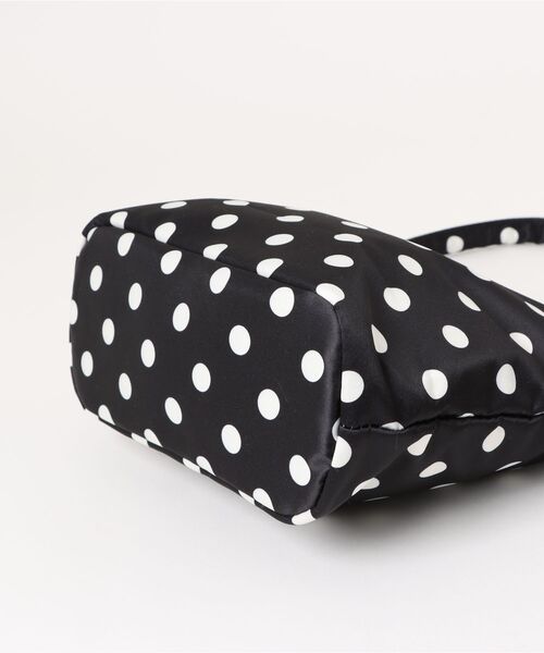 WEGO（ウィゴー）の「WEGO/ドット柄ワンハンドバッグ（ハンドバッグ・レディース・ホワイト/レッド/ブラック・FREE）」の18枚目の写真