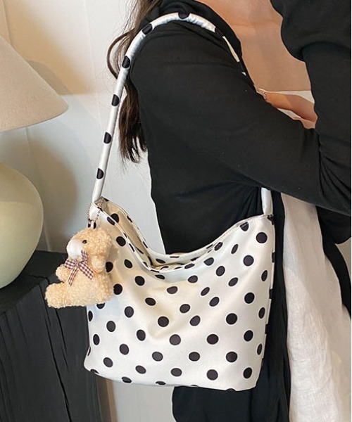 WEGO（ウィゴー）の「WEGO/ドット柄ワンハンドバッグ（ハンドバッグ・レディース・ホワイト/レッド/ブラック・FREE）」の2枚目の写真