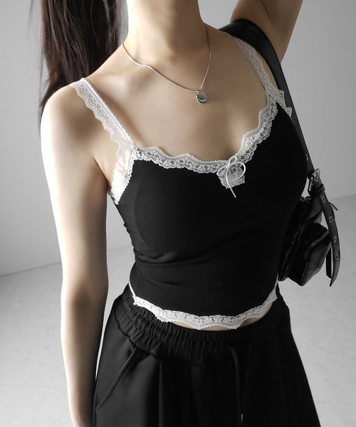 me+em select(ミームセレクト)の「※※【 3color 】バイカラーレースクロップドリブキャミソール / bicolor lace cropped rib camisole(キャミソール・レディース・ブラック系1/グレー/ブラック・FREE)」の14枚目の写真