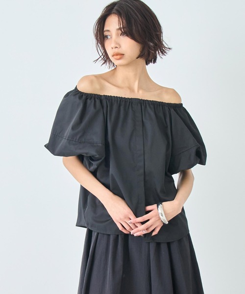 ANAP(アナップ)の「ボリューム袖 オフショル ブラウス トップス(シャツ/ブラウス・レディース・レッド/ホワイト/ブラック・FREE)」の3枚目の写真