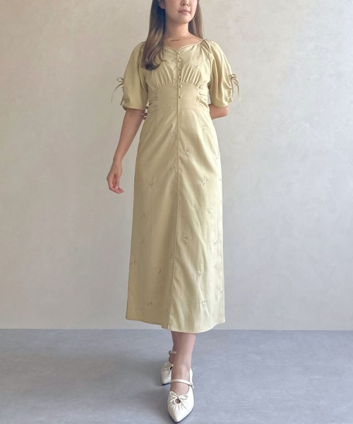 31 Sons de mode（トランテアン　ソン　ドゥ　モード）の「2025春夏新作 刺繍ボリューム袖ワンピース（ワンピース・レディース・イエロー/ブラック・S/M）」の2枚目の写真
