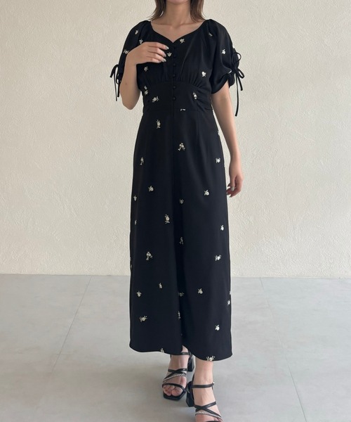31 Sons de mode（トランテアン　ソン　ドゥ　モード）の「2025春夏新作 刺繍ボリューム袖ワンピース（ワンピース・レディース・イエロー/ブラック・S/M）」の22枚目の写真