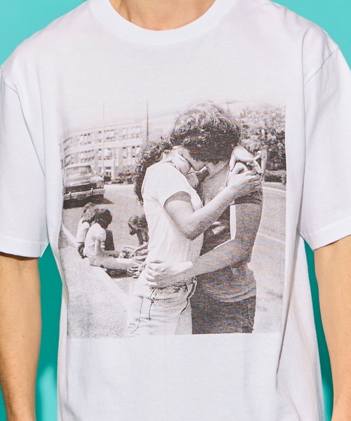 WALLA WALLA SPORT(ワラワラスポーツ)の「PRINTABLE TUBE TEE / JOSEPH SZABO “KISS” /プリンタブル チューブ ティー / ジョセフ スザボ "キッス"(Tシャツ/カットソー・メンズ・ホワイト/スミクロ・MEDIUM/LARGE/X-LARGE/SMALL)」の9枚目の写真