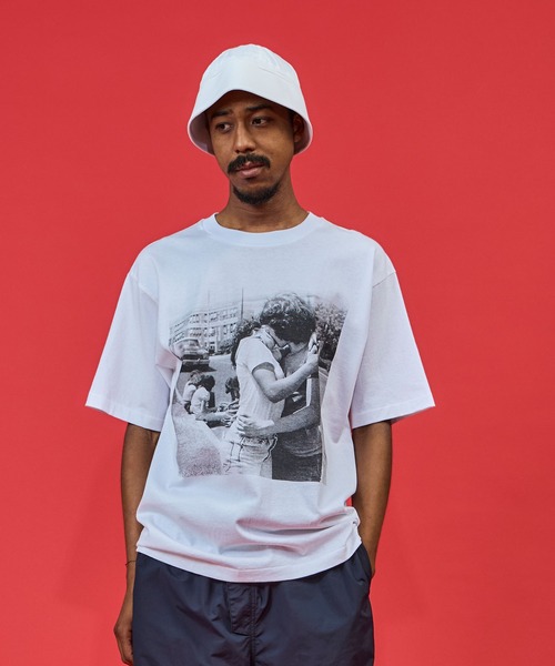 WALLA WALLA SPORT(ワラワラスポーツ)の「PRINTABLE TUBE TEE / JOSEPH SZABO “KISS” /プリンタブル チューブ ティー / ジョセフ スザボ "キッス"(Tシャツ/カットソー・メンズ・ホワイト/スミクロ・MEDIUM/LARGE/X-LARGE/SMALL)」の13枚目の写真