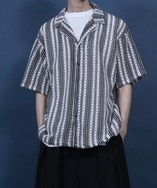 ANPAS(アンパス)の「Openwork knitting Stripe Lace Open Collar Shirt/ストライプレース オープンカラー 透かし編み 半袖 シャツ(シャツ/ブラウス・メンズ・チャコール/ホワイト・M/L)」の2枚目の写真