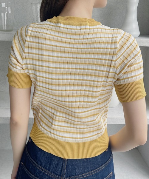 TREOVER(トレオーバー)の「トレンドのショート丈でスタイルアップ効果抜群◎ マルチボーダー配色リブニット 半袖(ニット/セーター・レディース・ブラック/グリーン/イエロー/パープル・FREE)」の20枚目の写真