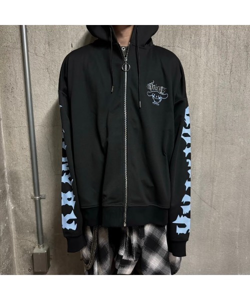 PSYNYXX（プシュニクス）の「PSYNYXX×シナモロールコラボZIPパーカー（パーカー・メンズ・ホワイト系/ブラック系/ブルー系その他・FREE）」の11枚目の写真