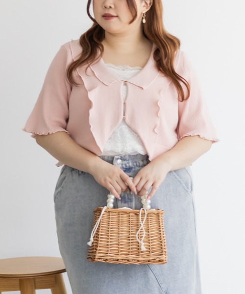 CLETTE(クレット)の「フリル衿ニットカーディガン(カーディガン/ボレロ・レディース・ピンク/オフホワイト/ブラック・LL/3L/4L)」の17枚目の写真