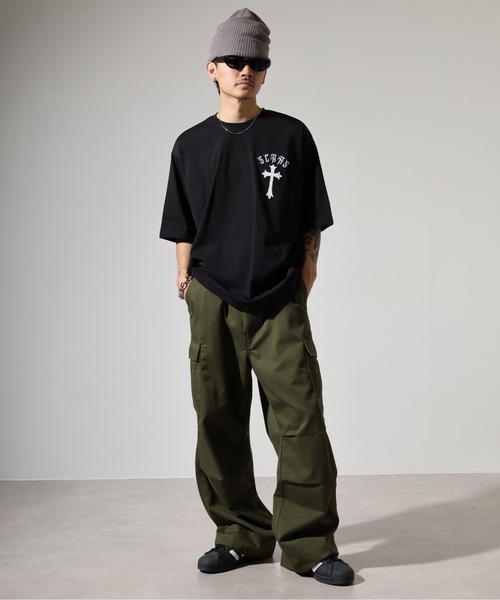 RE730(アールイーセブンサーティー)の「クロスアップリケ半袖Tシャツ(Tシャツ/カットソー・メンズ・ブラック×ブラック/ブラック×ホワイト/オフホワイト・L/M)」の19枚目の写真