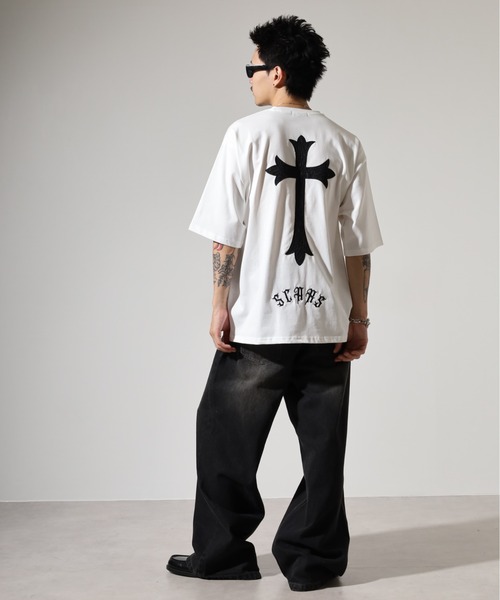 RE730(アールイーセブンサーティー)の「クロスアップリケ半袖Tシャツ(Tシャツ/カットソー・メンズ・ブラック×ブラック/ブラック×ホワイト/オフホワイト・L/M)」の14枚目の写真