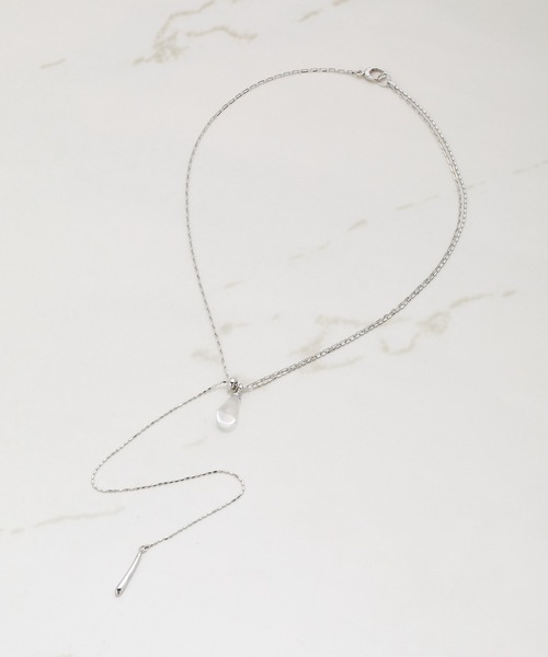 PAPILLONNER（パピヨネ）の「クリアドロップＹ字ネックレス（ネックレス・レディース・ゴールド/シルバー・FREE）」の10枚目の写真