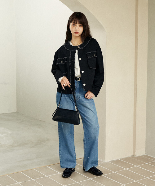 PUBLUX(パブリュクス)の「MARY QUANT × PUBLUX/マリークワント フラワーモチーフ釦 ノーカラー デニムジャケット 限定展開(デニムジャケット・レディース・ブラック/チャコールグレー・フリ-)」の7枚目の写真