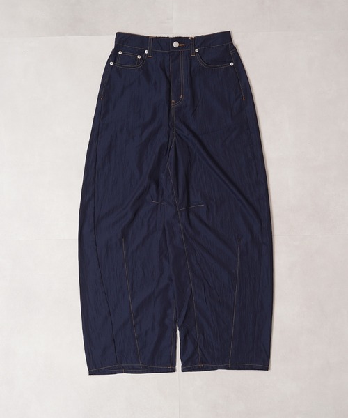 1111clothing(ワンフォークロージング)の「ナイロン ワッシャー バレルレッグパンツ / Nylon Washer Barrel Leg Pants(その他パンツ・レディース・ブラック/ネイビー・L)」の21枚目の写真