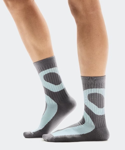 On(オン)の「On/オン Liquid Logo Sock High 2P(ソックス/靴下・メンズ・ライム/アイボリー・M/S)」の8枚目の写真