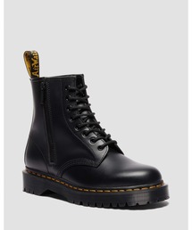 3ホール」に該当するDr. Martens（ドクターマーチン）の