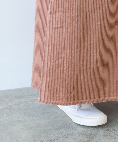 PAR ICI(パーリッシィ)の「6Wコーデュロイ パッチポケットロングスカート(スカート・レディース・カーキ/ピンク/マスタード・FREE)」の6枚目の写真