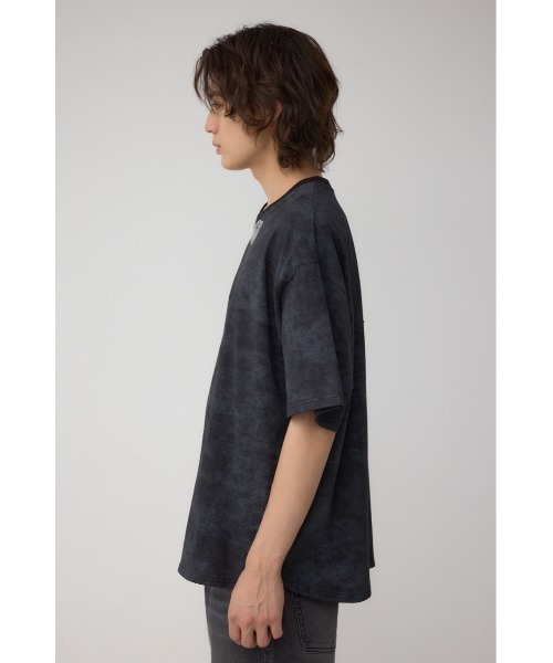 AZUL by moussy(アズールバイマウジー)の「ムラ柄ロゴプリントTシャツ(Tシャツ/カットソー・メンズ・ブラック/ブラウン・LARGE/MEDIUM)」の7枚目の写真
