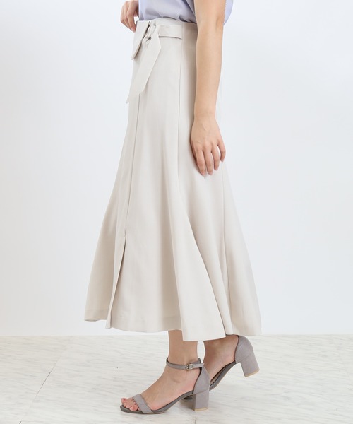 TRUDEA（トルディア）の「ウエストラペルスカート（スカート・レディース・ブルー/ベージュ/ネイビー/ブラウン・MEDIUM/LARGE）」の6枚目の写真