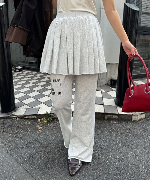 CIAOPANIC（チャオパニック）の「プリーツスカートレイヤードロゴスウェットパンツ（その他パンツ・レディース・グレー/チャコールグレー・1/0）」の5枚目の写真