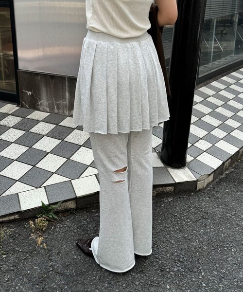 CIAOPANIC（チャオパニック）の「プリーツスカートレイヤードロゴスウェットパンツ（その他パンツ・レディース・グレー/チャコールグレー・1/0）」の7枚目の写真