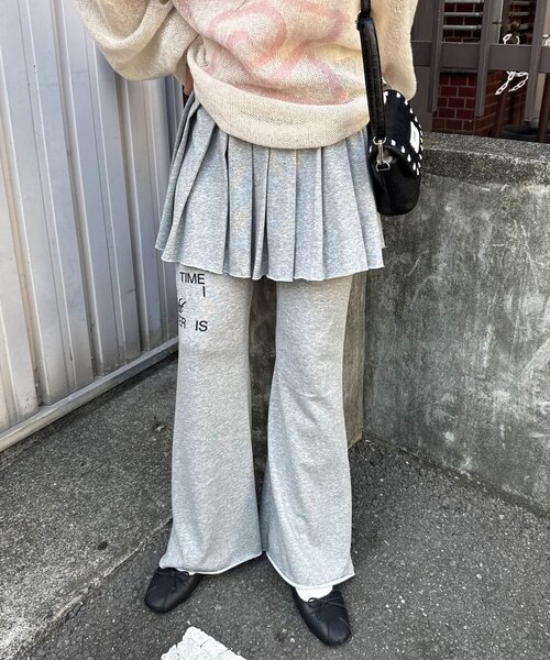 CIAOPANIC（チャオパニック）の「プリーツスカートレイヤードロゴスウェットパンツ（その他パンツ・レディース・グレー/チャコールグレー・1/0）」の12枚目の写真