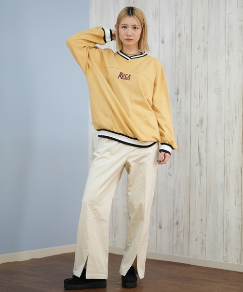 RVCA(ルーカ)の「RVCA/ルーカ スウェット Vネックトレーナー BF044-005(スウェット・レディース・ホワイト/タン/ブラック・M)」の19枚目の写真