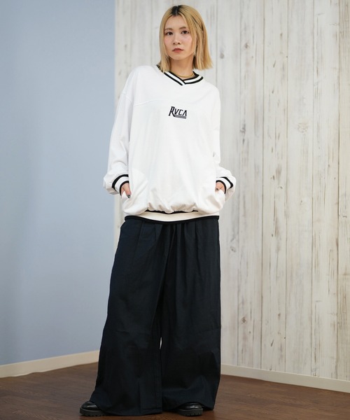 RVCA(ルーカ)の「RVCA/ルーカ スウェット Vネックトレーナー BF044-005(スウェット・レディース・ホワイト/タン/ブラック・M)」の7枚目の写真