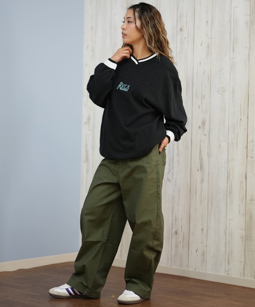 RVCA(ルーカ)の「RVCA/ルーカ スウェット Vネックトレーナー BF044-005(スウェット・レディース・ホワイト/タン/ブラック・M)」の14枚目の写真