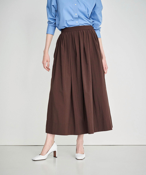 N.O.R.C（ノーク）の「撥水ランダムタックボリュームスカート【NYLON WATER PROOF】（スカート・レディース・チョコ/ブラック・M/S）」の7枚目の写真