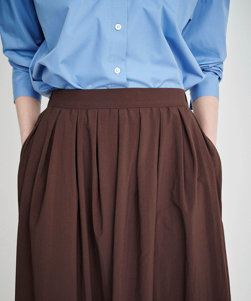 N.O.R.C（ノーク）の「撥水ランダムタックボリュームスカート【NYLON WATER PROOF】（スカート・レディース・チョコ/ブラック・M/S）」の11枚目の写真