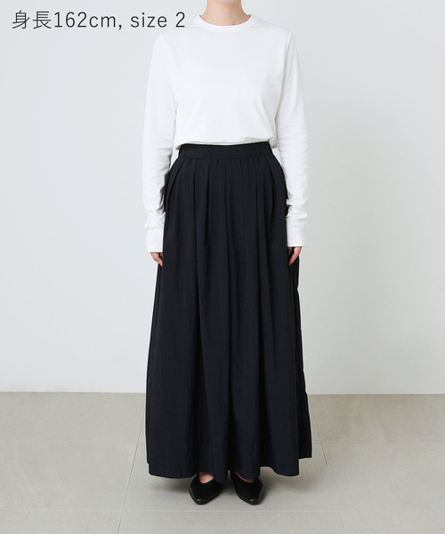 N.O.R.C（ノーク）の「撥水ランダムタックボリュームスカート【NYLON WATER PROOF】（スカート・レディース・チョコ/ブラック・M/S）」の16枚目の写真