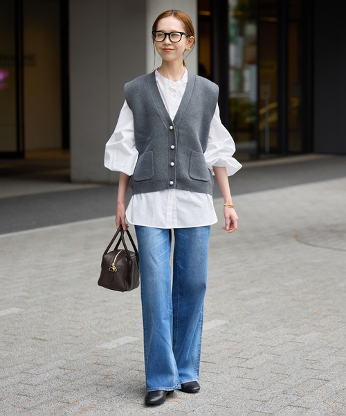 SLOBE IENA（スローブイエナ）の「ピンタックバルーンスリーブブラウス（シャツ/ブラウス・レディース・ホワイト/チャコールグレー/ブルー・FREE）」の16枚目の写真