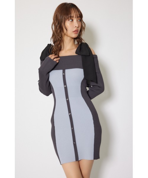 rienda(リエンダ)の「バイカラーオフショルリボンニットミニワンピース 秋服 冬服(ワンピース・レディース・ベージュ/ブルー/レッド・FREE)」の7枚目の写真