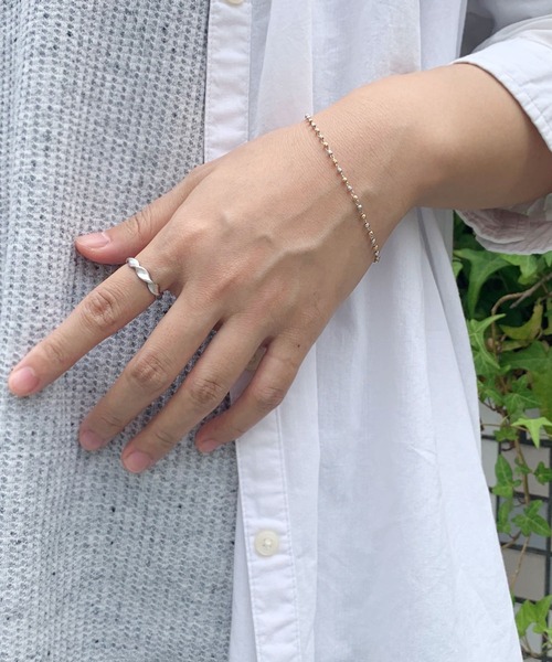 TAKE-UP（テイクアップ）の「【ZOZO限定】スターリングシルバー 40ｔｈツイストリング（リング・レディース・ピンクゴールド・#10/#12）」の2枚目の写真