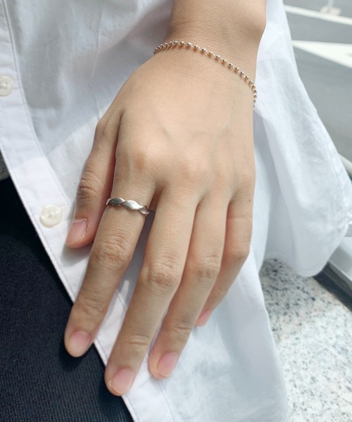 TAKE-UP（テイクアップ）の「【ZOZO限定】スターリングシルバー 40ｔｈツイストリング（リング・レディース・ピンクゴールド・#10/#12）」の3枚目の写真