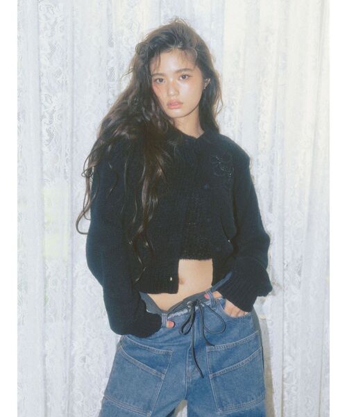 CALNAMUR(カルナムール)の「ニットエンブロイダリーカーディガン(ニット/セーター・レディース・レッド/ピンク/ブラック・FREE)」の14枚目の写真