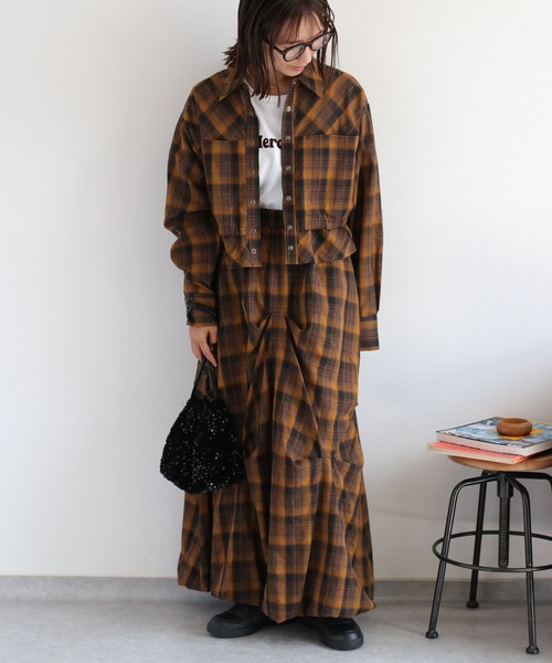 cepo（セポ）の「〈セットアップ対応〉バルーンタックチェックスカート（スカート・レディース・ブラック系/イエロー系・M）」の2枚目の写真