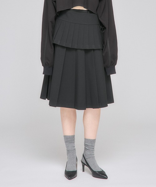 Nora Lily elle(ノラリリーエル)の「【Nora Lily】「elle」Middle Length Pleated Skirt(スカート・レディース・ネイビー/グレー/ブラック・FREE)」の2枚目の写真