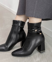 RANDA（ランダ）の「2WAY 晴雨兼用 モノグラムリボンベルトショートブーツ（ブーツ）」