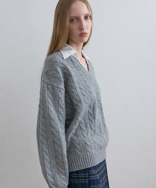 Kijun(キジュン)の「【NYLON JP 1月号 掲載】Kijun/キジュン Shirt Collar V-Neck Knit メリノウール ケーブル編み 襟付きニット 冬服(ニット/セーター・レディース・ネイビー/ミックスグレー・S/M)」の17枚目の写真