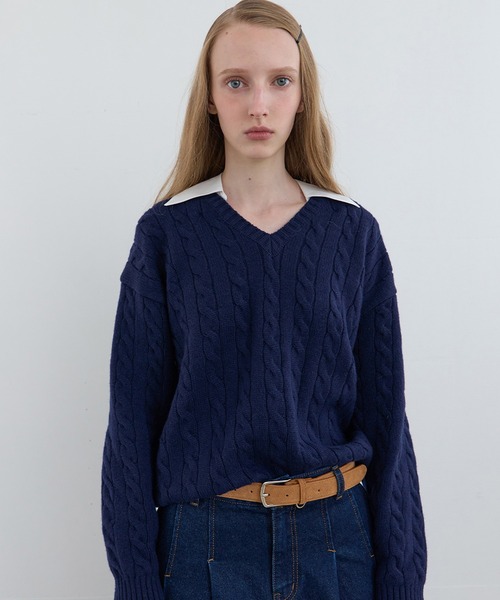 Kijun(キジュン)の「【NYLON JP 1月号 掲載】Kijun/キジュン Shirt Collar V-Neck Knit メリノウール ケーブル編み 襟付きニット 冬服(ニット/セーター・レディース・ネイビー/ミックスグレー・S/M)」の9枚目の写真