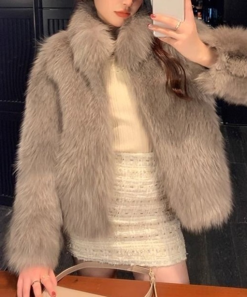 lilful（リルフル）の「シャギーファーカラーボリュームショートジャケット（ブルゾン・レディース・ブラウン・F）」の6枚目の写真