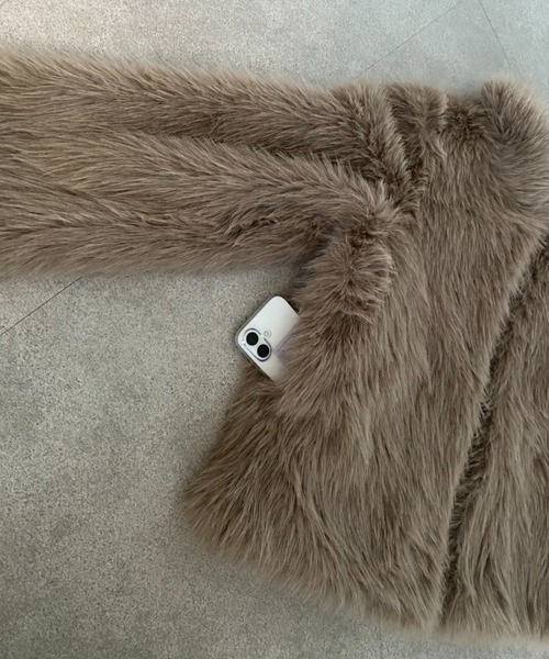 lilful（リルフル）の「シャギーファーカラーボリュームショートジャケット（ブルゾン・レディース・ブラウン・F）」の22枚目の写真