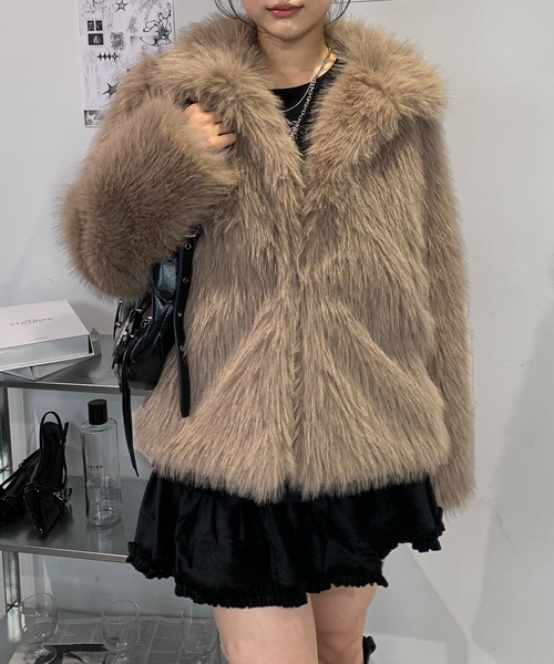 lilful（リルフル）の「シャギーファーカラーボリュームショートジャケット（ブルゾン・レディース・ブラウン・F）」の8枚目の写真