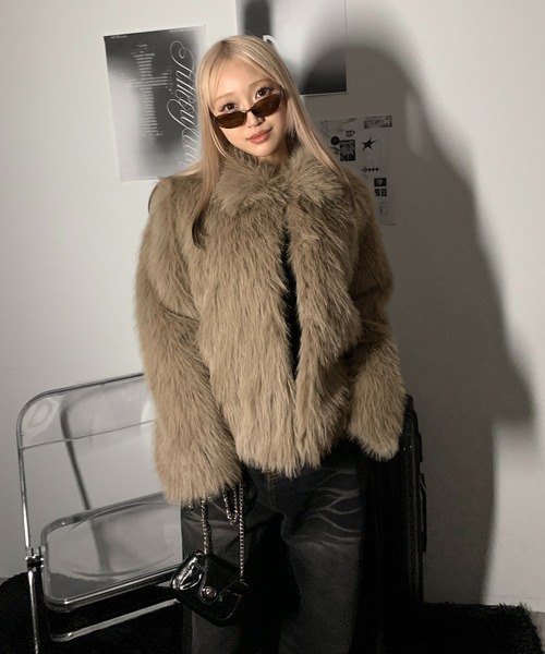 lilful（リルフル）の「シャギーファーカラーボリュームショートジャケット（ブルゾン・レディース・ブラウン・F）」の13枚目の写真